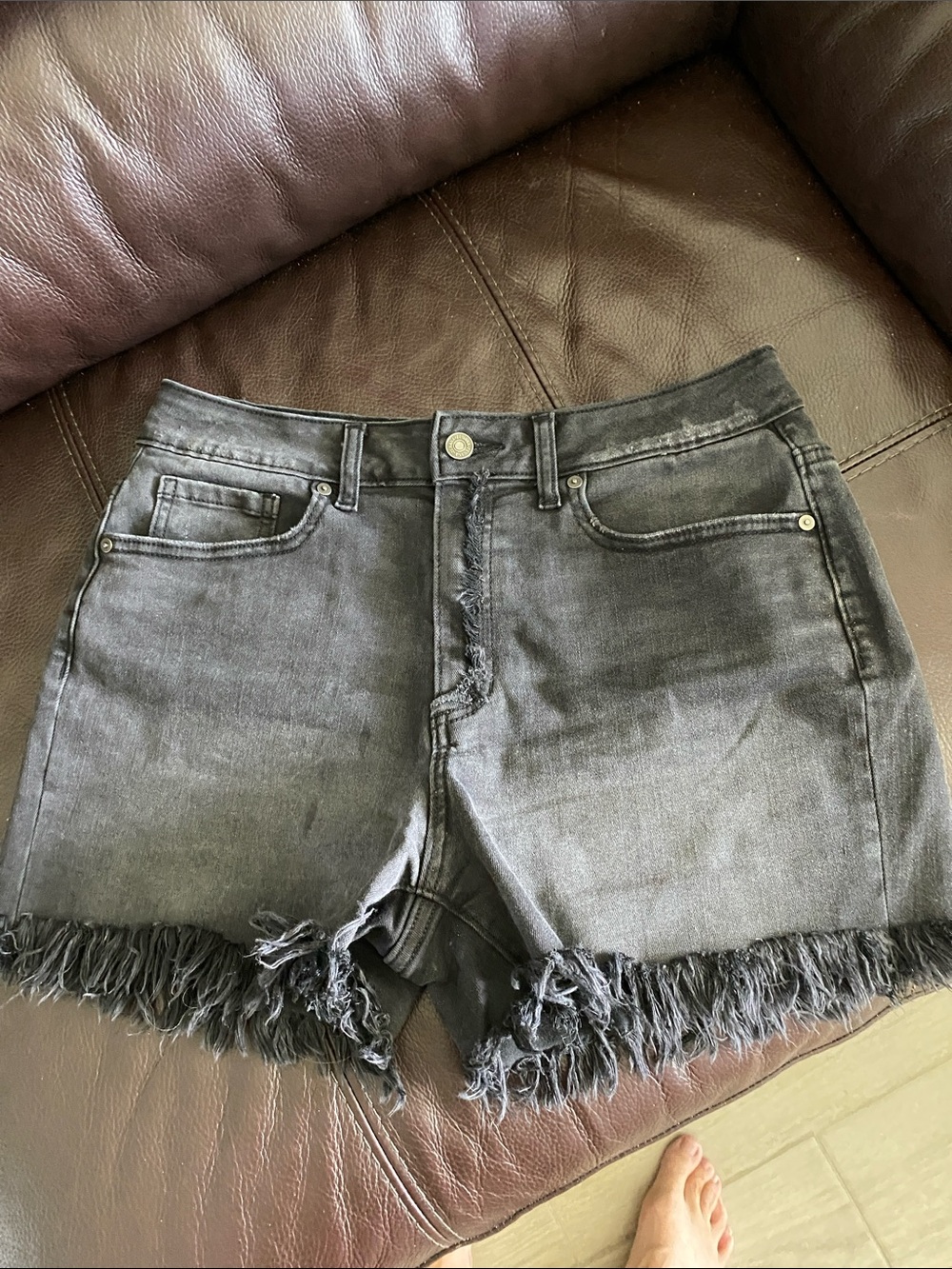 Zenana Outfitters Black Frayed Hem High-Rise Denim Shorts
